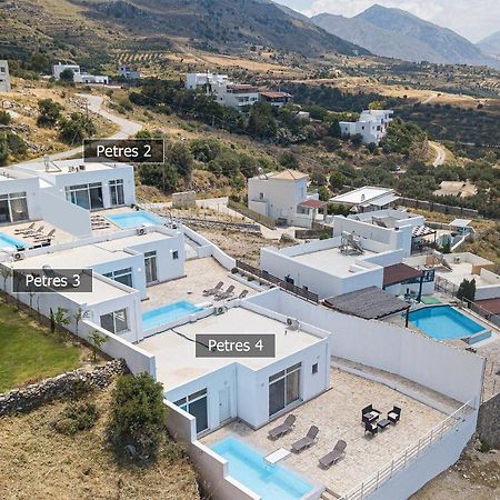Petres Villas 普拉基亚斯 外观 照片